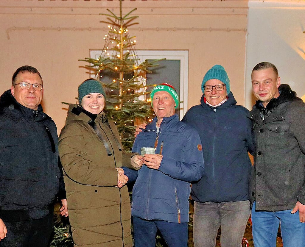 Die Mühlinger Landfrauen spendeten ihre Aufwandsentschädigung aus der letzten Kinderartikelbörse in Eickendorf.