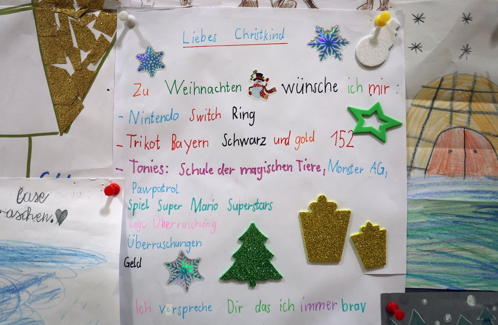 Manche Kinder haben eine ganze Liste an Wünschen. Experten sagen: Das ist erst mal völlig in Ordnung. Man sollte sie aber darauf vorbereiten, dass nicht alle in Erfüllung gehen.