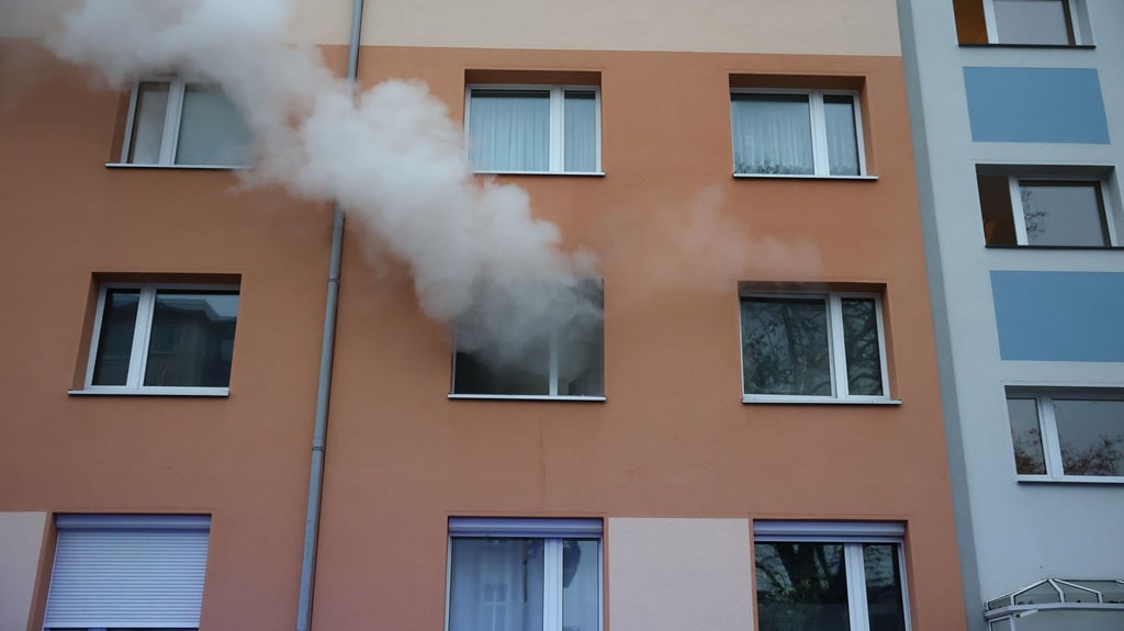 Das Haus wurde vollständig evakuiert.