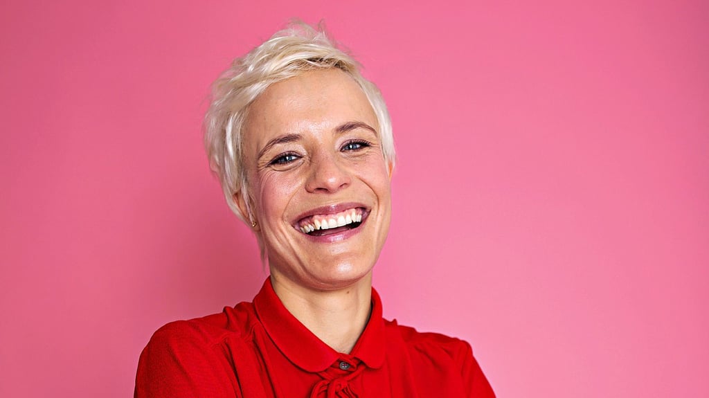 Moderatorin und Autorin Seraphina Kalze aus Halle berichtet in ihrem neuen Buch über die Pflege ihres Vaters.