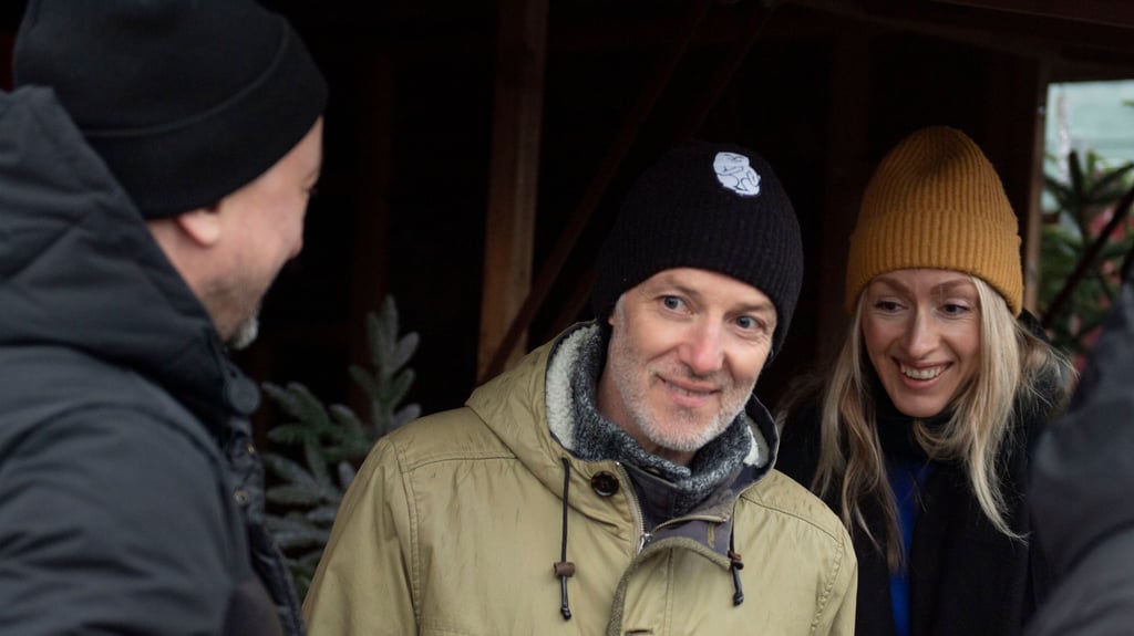HFC-Trainer Mark Zimmermann besuchte mit der Mannschaft den Weihnachtsmarkt.