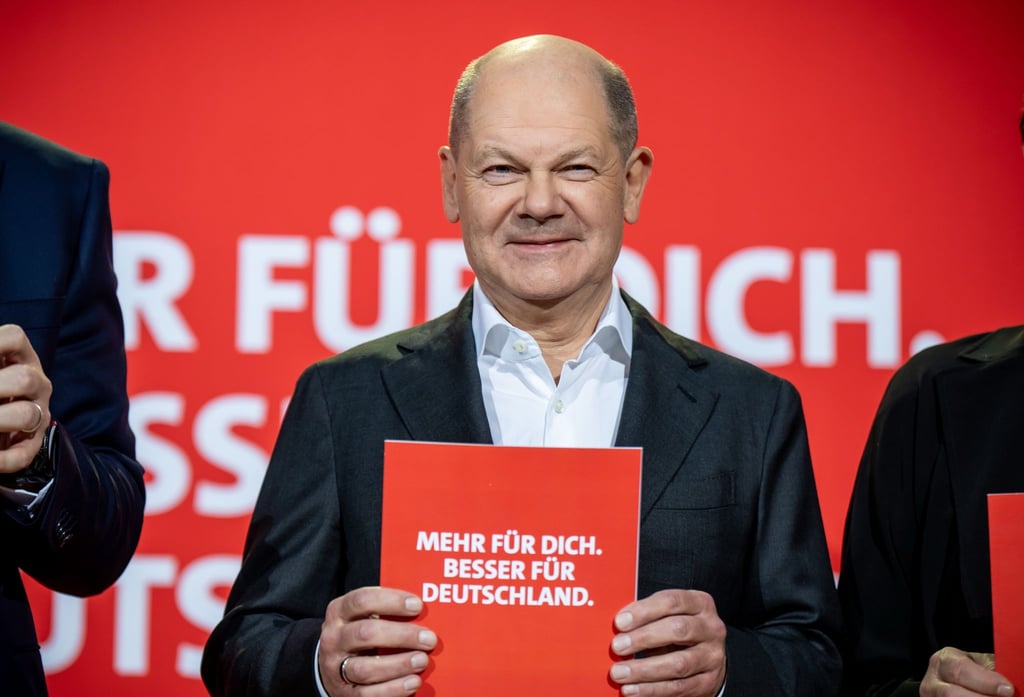 „Mehr für dich“: Der Slogan der SPD zur Wahl. Die Partei um Olaf Scholz setzt auf gute Löhne und soziale Sicherheit.