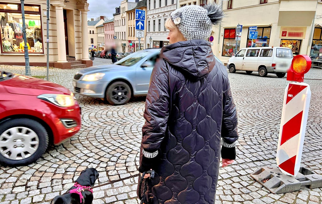 Damit Fußgänger leichter über die Friedensallee kommen, werden drei Querungshilfen und ein Zebrastreifen eingerichtet.