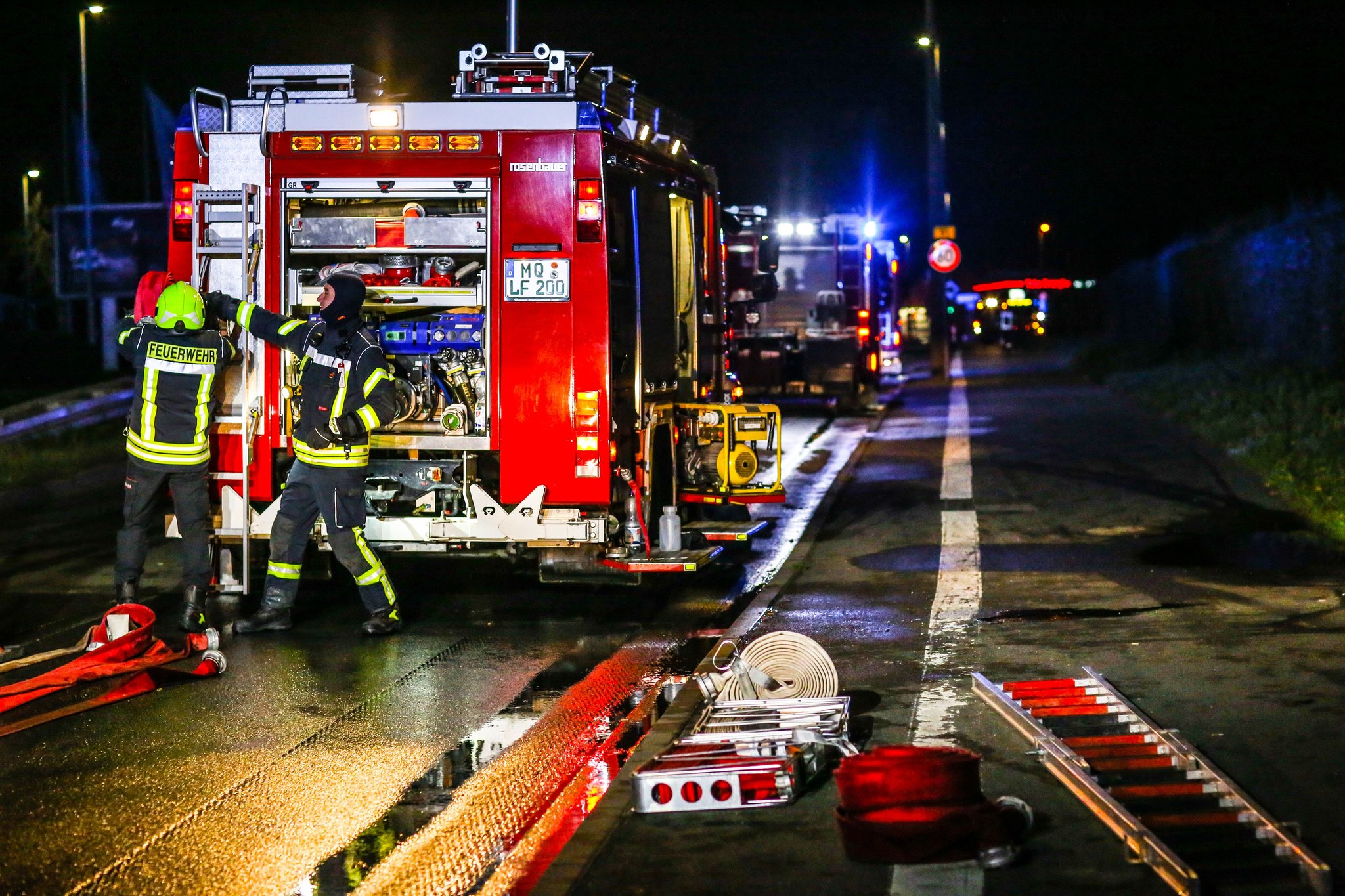 Brand In Merseburg Sperrung der MüntzerStraße wegen Löscharbeiten der