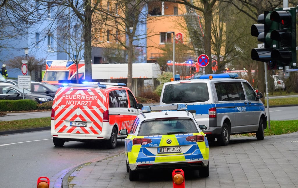 Ein Großaufgebot rückte nach Hildesheim-Ochtersum aus.