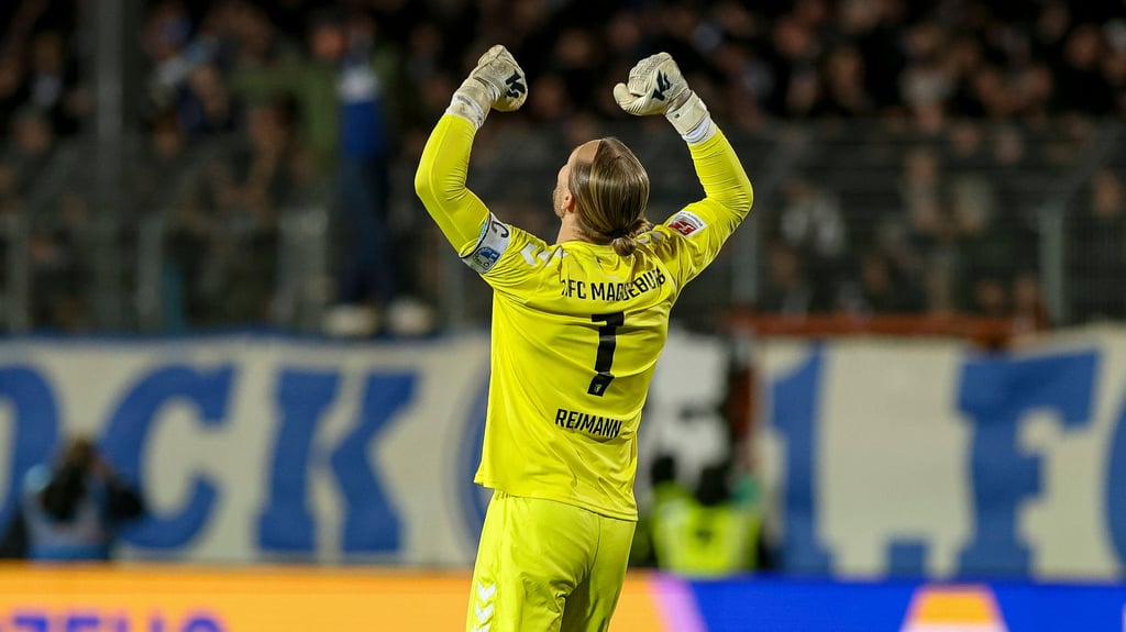 Dominik Reimann führt den 1. FC Magdeburg als Kapitän an. In einem Podcast gab der Keeper Einblicke in sein Profi-Leben und seine Zeit beim FCM.