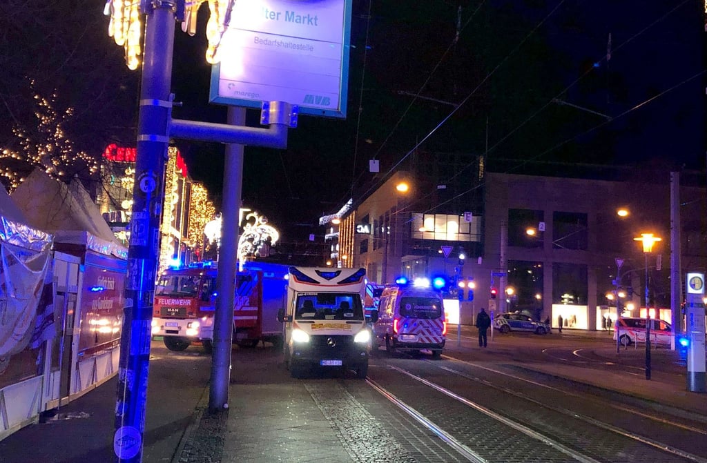 In Magdeburg ist ein Auto in den Weihnachtsmarkt gerast. Es gibt viele Verletzte und auch Tote.