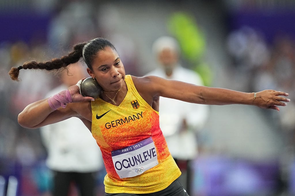 Die deutsche Leichtathletik um Kugelstoß-Olympiasiegerin Yemisi Ogunleye soll für das kommende Jahr deutlich weniger Geld vom Bund bekommen.