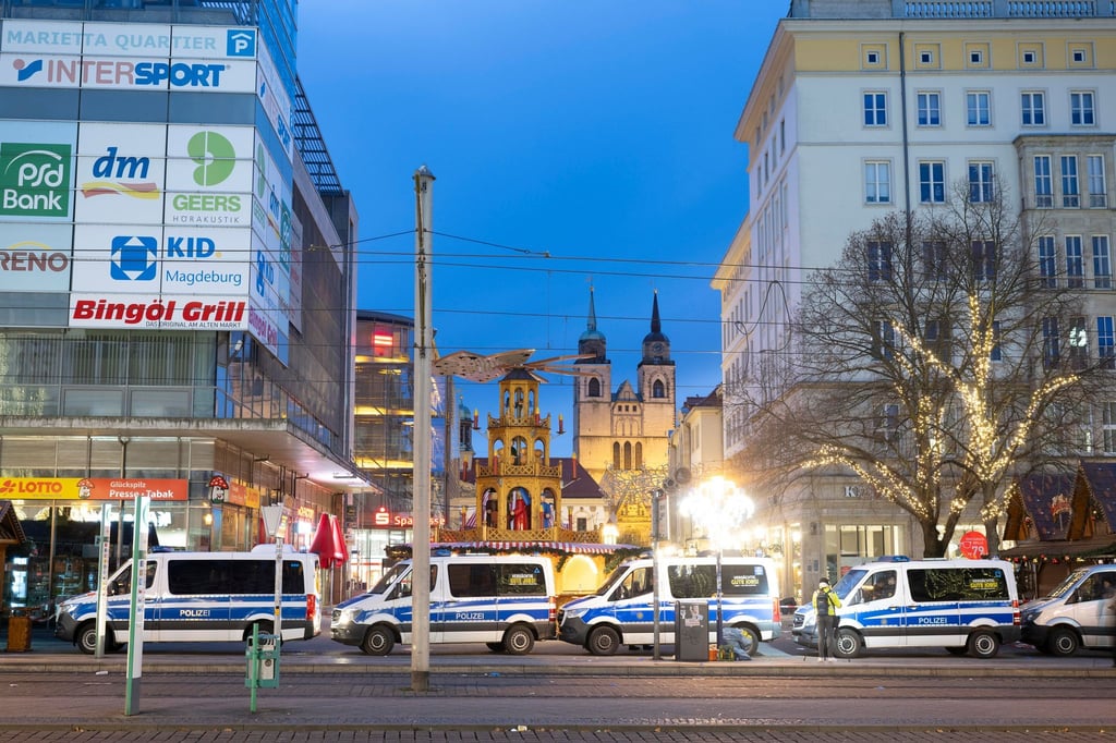 Nach der Todesfahrt auf dem Magdeburger Weihnachtsmarkt hat die niedersächsische Landesregierung Trauerbeflaggung angeordnet.