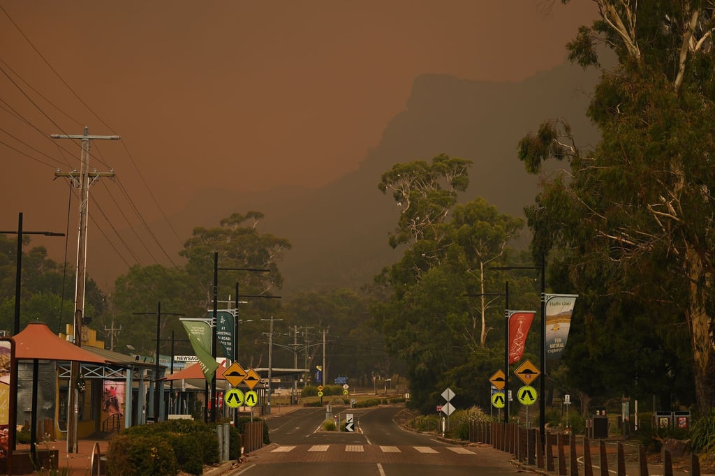 Feuerwehrleute kämpfen seit Tagen gegen Waldbrände im Südosten Australiens.