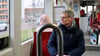 Der Blick aus der Tram auf die Stadt: Egbert Geier arbeitet seit 19 Jahren im Ratshof in Halle. Der 59-Jährige zählt zu den Favoriten bei der OB-Wahl 2025.