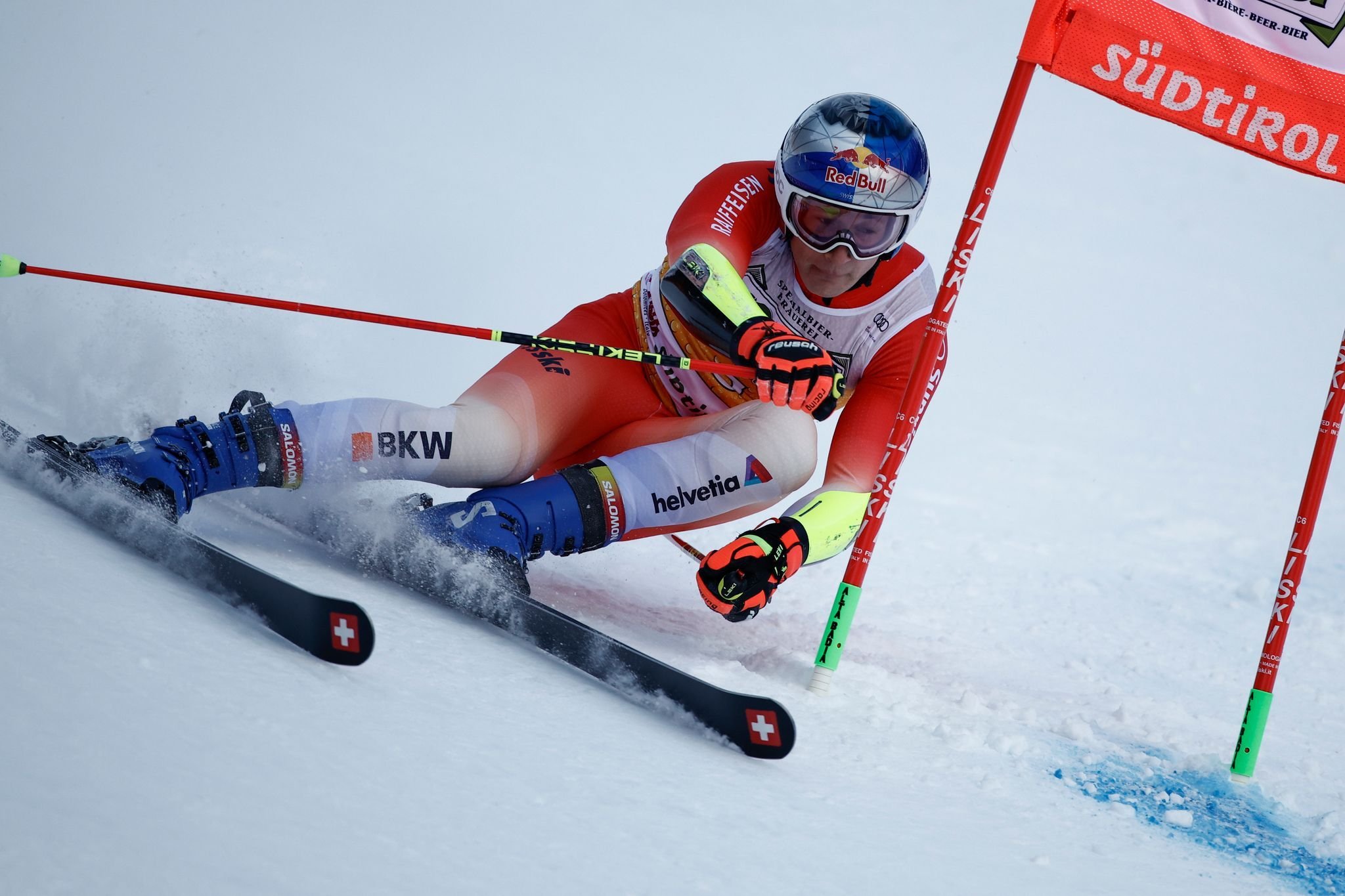 Ski Alpin: Rekord-Sieg Für Schweizer Ski-Star Odermatt