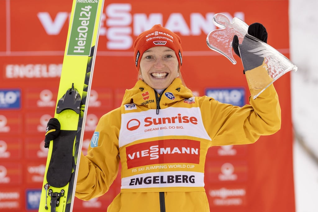 Katharina Schmid hofft, bei einer Frauen-Tournee noch dabei sein zu können.