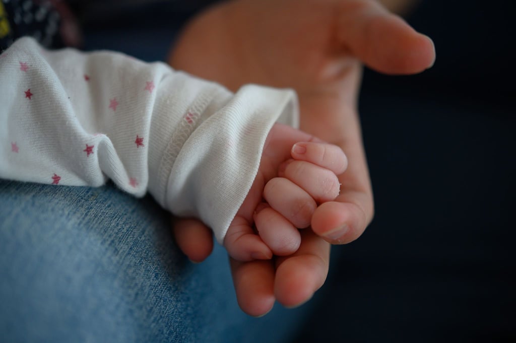 Künstliche Befruchtungen können kostspielig sein, eine Stiftung in Thüringen unterstützt Paare bei der Kinderwunschbehandlung. (Symbolfoto)