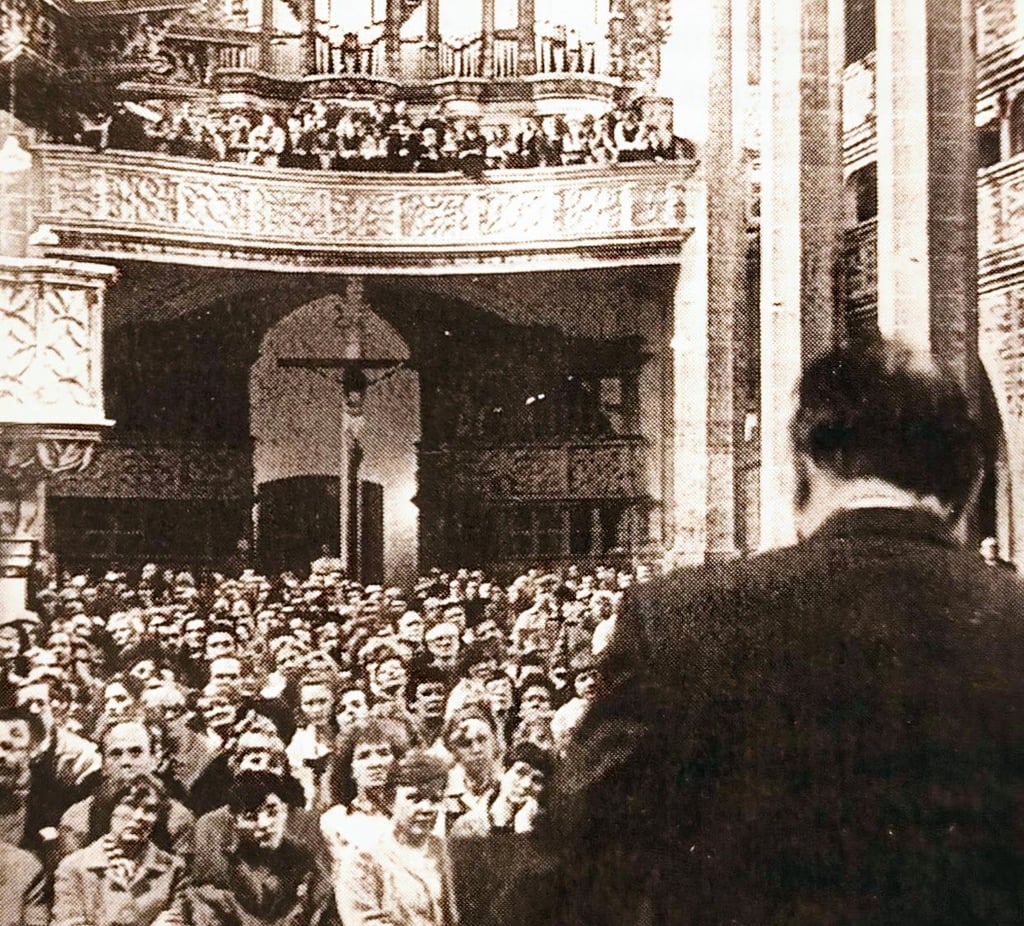 Hans-Dietrich Genscher in der Marktkirche in Halle im Jahr 1989
