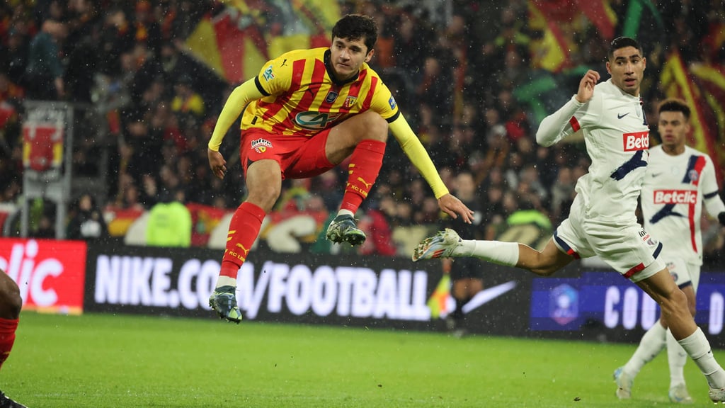 Abdukodir Khusanov vom RC Lens voll für RB Leipzig interessant sein.