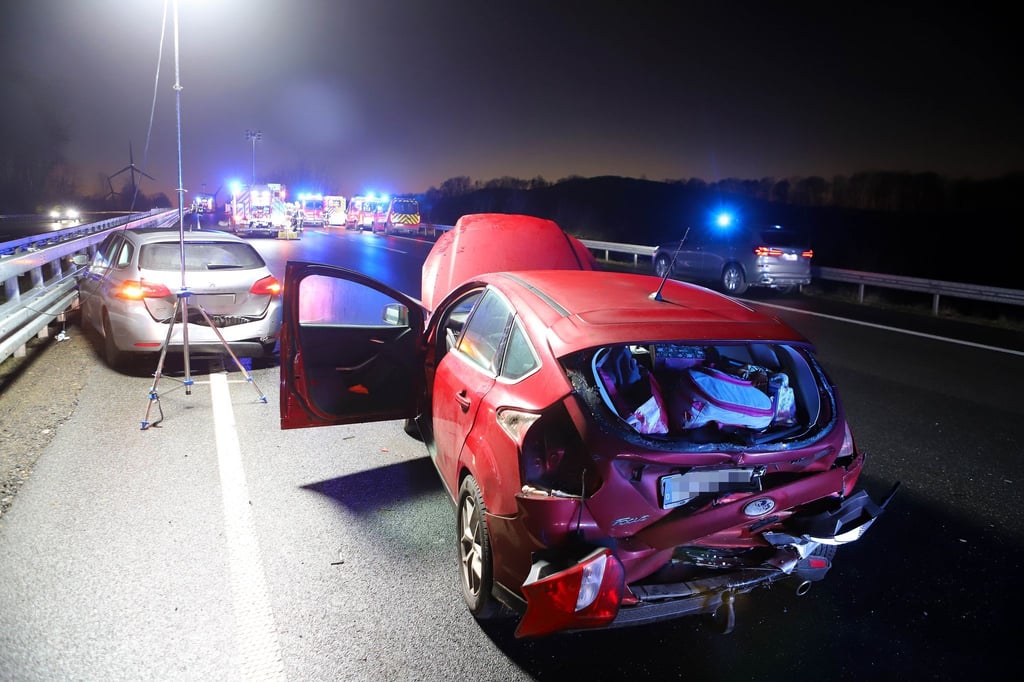Nach Angaben der Autobahnpolizei wurde eine größere Anzahl von Menschen leicht verletzt (Foto aktuell).