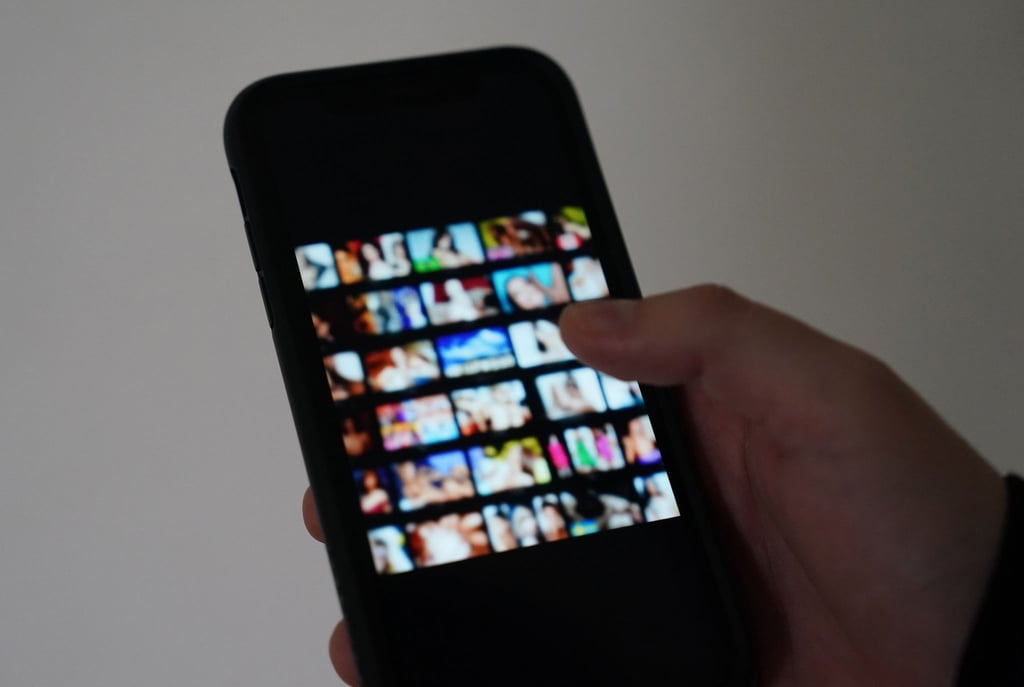 „Sextortion“: Hohe Fallzahlen bei Erpressungen mit intimen Fotos in Sachsen.(Symbolbild)