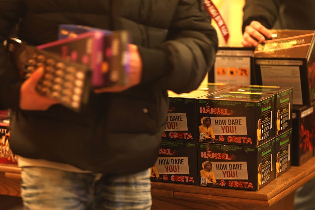 In Sachsen-Anhalt ist die Polizei mehrfach ausgerückt, weil Menschen bereits vor Silvester Feuerwerk gezündet haben. (Symbolbild)