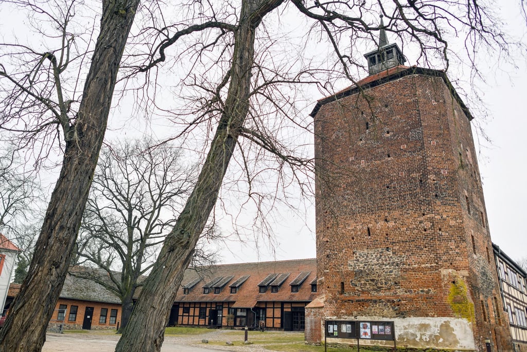 Der Musiker und Autor Henning Raabe wird 32. Burgschreiber in Beeskow.(Archivbild)