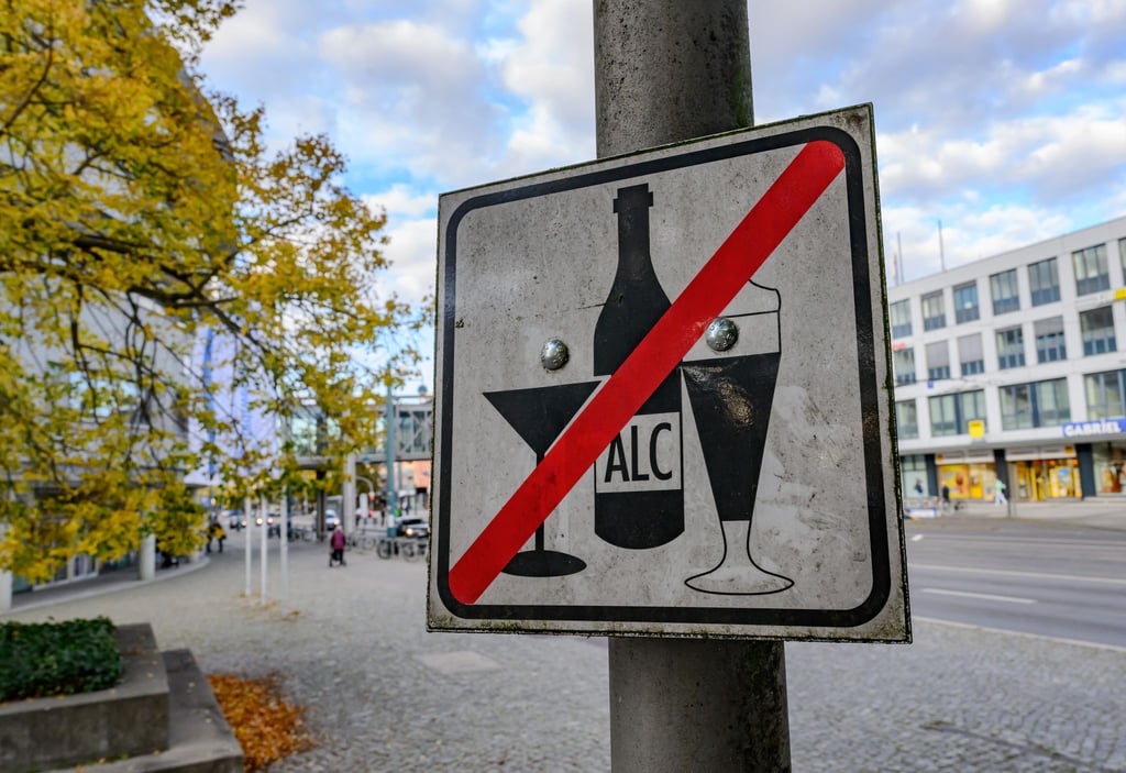 Ein Trend breitet sich aus: Zunehmend Menschen verzichten im Januar auf den Konsum von Alkohol. (Symbolbild)