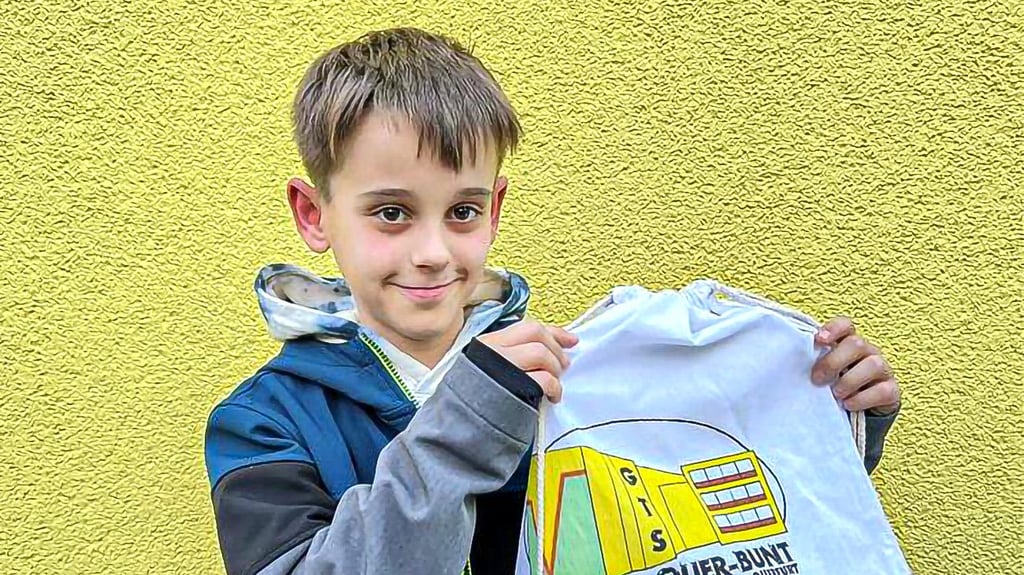 Jamie Tyler Schulze lief beim 8. Spendenmarathon seiner Schule „Quer-Bunt" in Querfurt die meisten Runden.