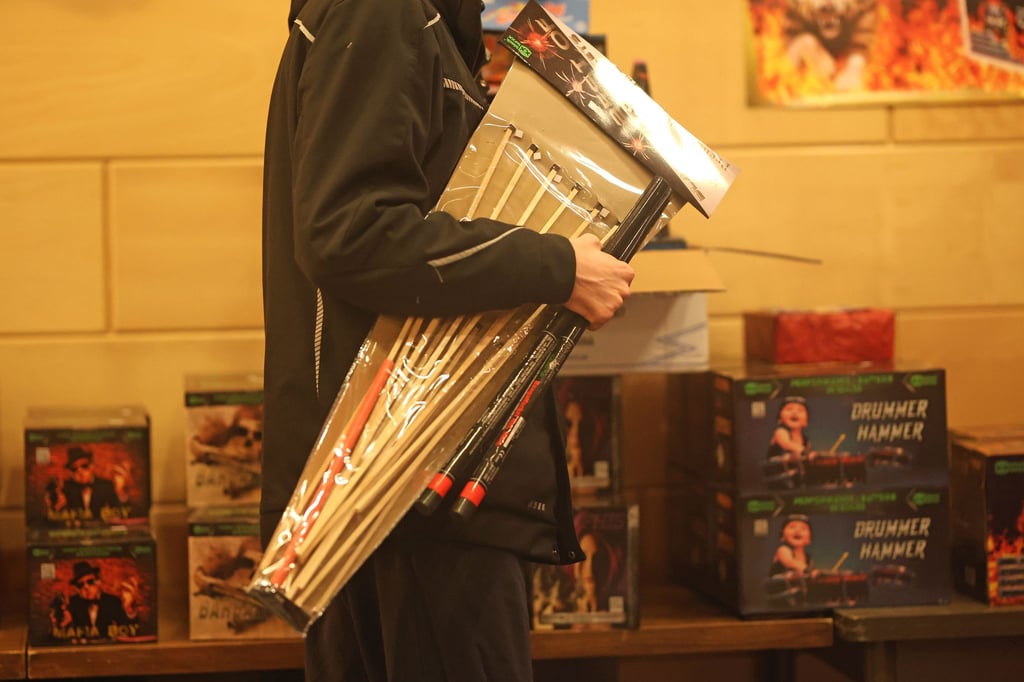 Raketen, Böller und Co. sind in diesem Jahr wieder besonders gefragt. (Symbolbild)