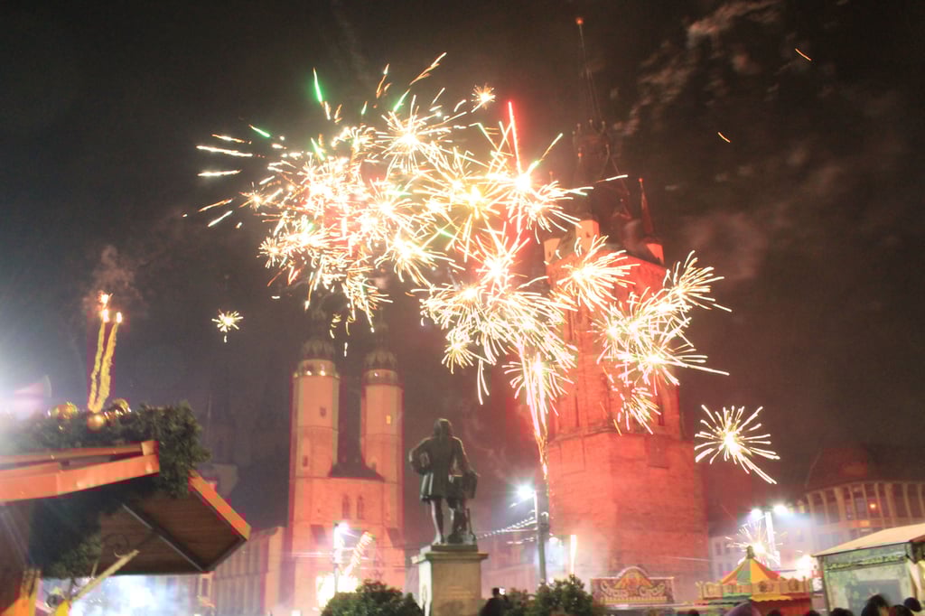 Silvester 24/25 auf dem Marktplatz in Halle