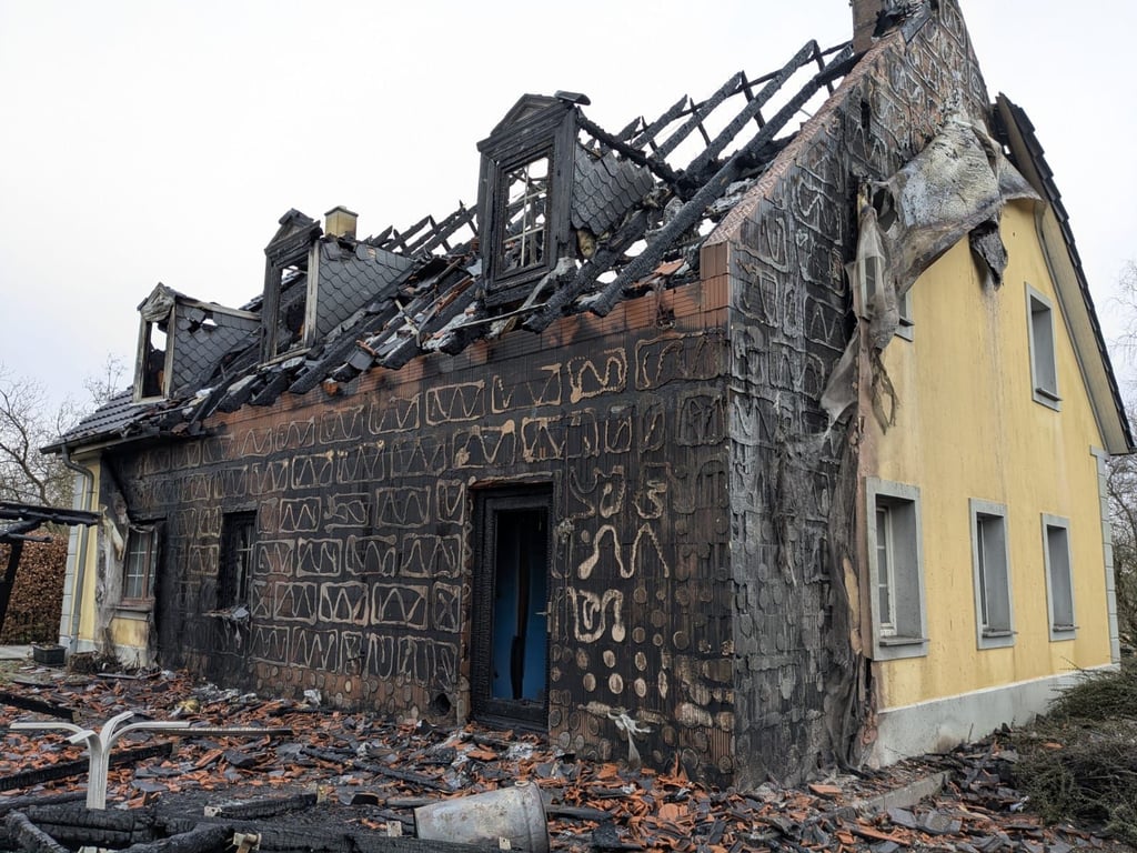 Durch einem Brand eines Mehrfamilienhaus in der Silvesternacht in Stolberg sind nun sechs Menschen obdachlos.