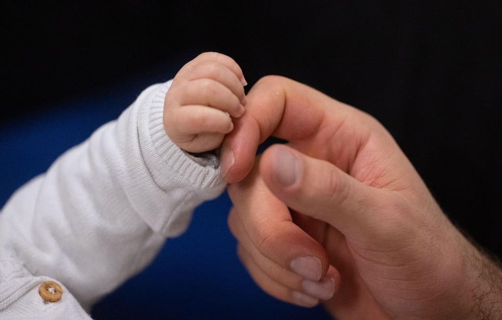 Abdullah und Bennet eröffnen das Geburtsjahr 2025. (Symbolbild)