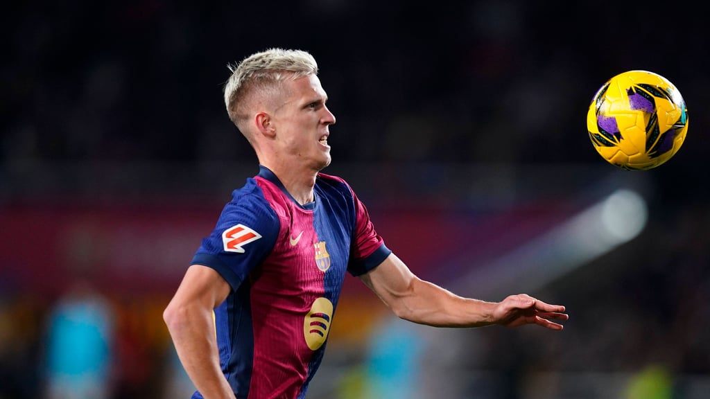 Die Zukunft von Dani Olmo beim FC Barcelona ist ungewiss.