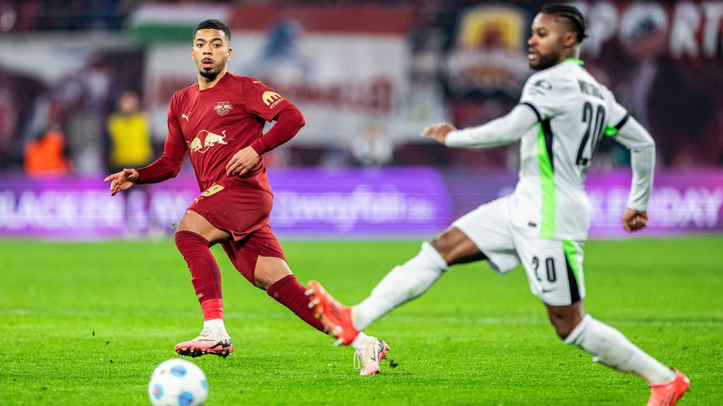 RB-Verteidiger Benjamin Henrichs uns sein möglicher Ersatz, VfL-Profi Ridle Baku.