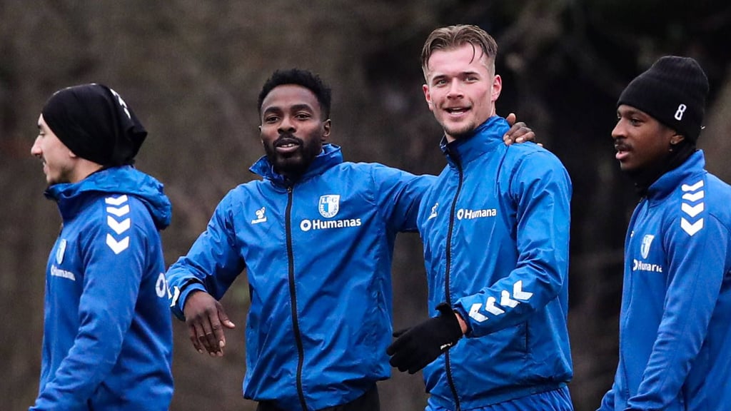 Die Spieler vom 1. FC Magdeburg beim Training im Dezember.