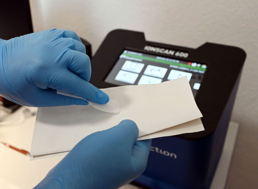 Auch in Thüringen sind seit März Drogenscanner in den Gefängnissen im Einsatz, um zu überprüfen, ob Post an Häftlinge möglicherweise mit Drogen in flüssiger Form beträufelt wurde. (Archivbild)
