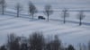 Der Deutsche Wetterdienst kündigt Schnee und Glätte in Sachsen an. (Symbolbild)