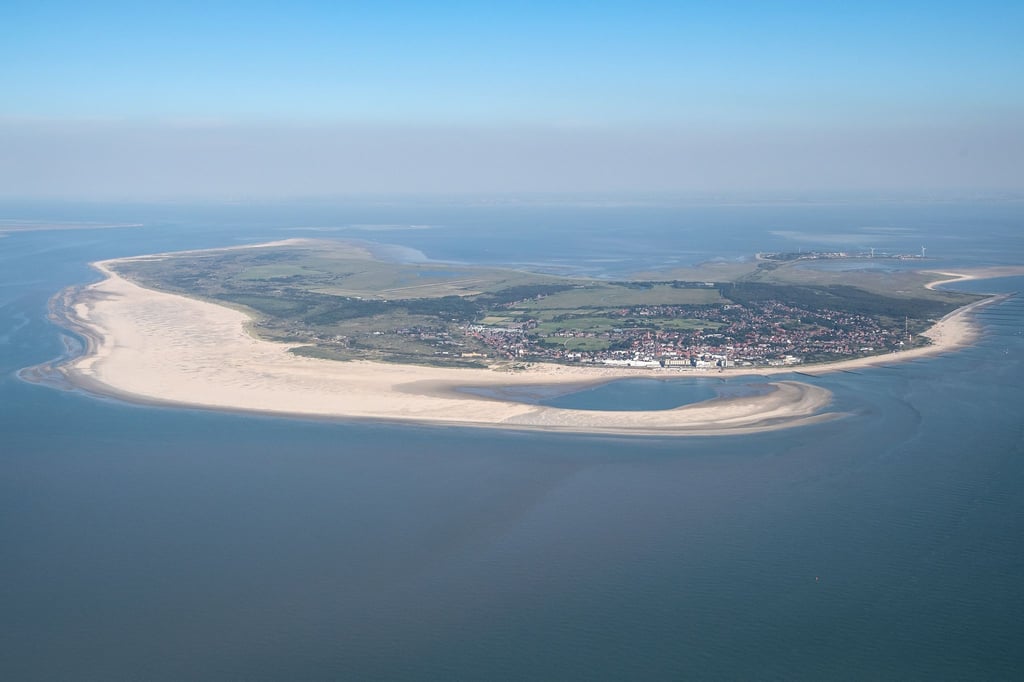 Auf der ostfriesischen Insel Borkum gab es zuletzt immer wieder Funde von Kokain-Paketen. (Archivbild)