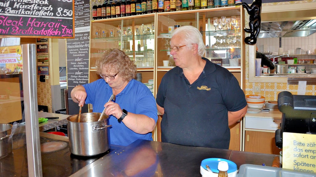 Soljanka und andere echte Ost-Klassiker werden in der Ostalgie-Kantine Oschersleben bald teurer.