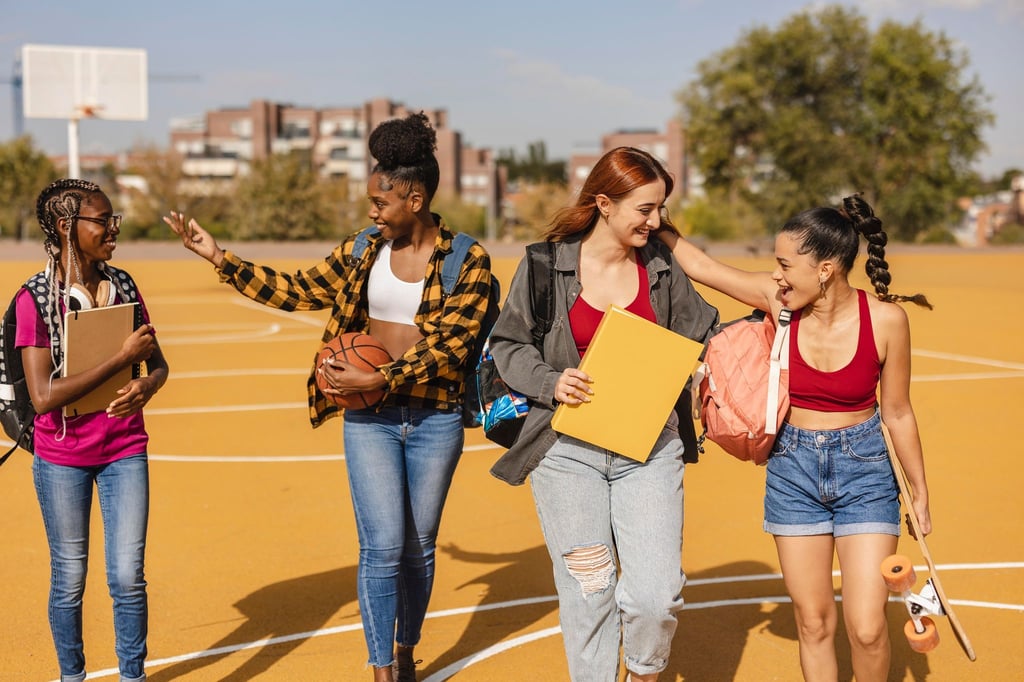 Schule, Freizeit und Familienanschluss im fremden Land: Ein gut organisierter Schüleraustausch ist eine wertvolle Erfahrung.
