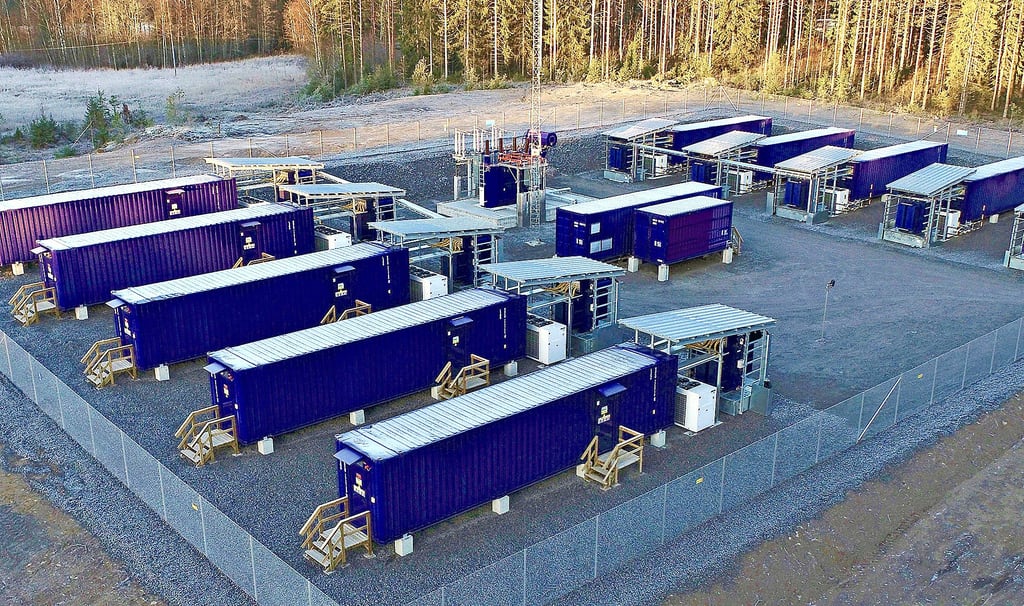 So soll der geplante Batteriespeicher bei Arneburg im Kreis Stendal aussehen. Die Betreiberfirma Neoen hat den Beginn der Bauarbeiten verkündet.