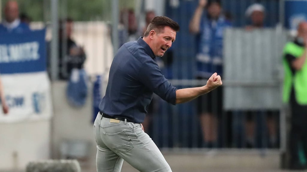 Das DFB-Pokalspiel gegen den FC St. Pauli im August 2021 bleibt für FCM-Trainer Christian Titz bis heute unvergessen.