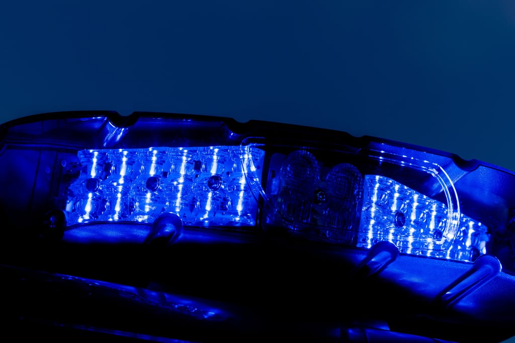 Ein Mann ist bei einem Unfall in Tucheim schwer verletzt worden.