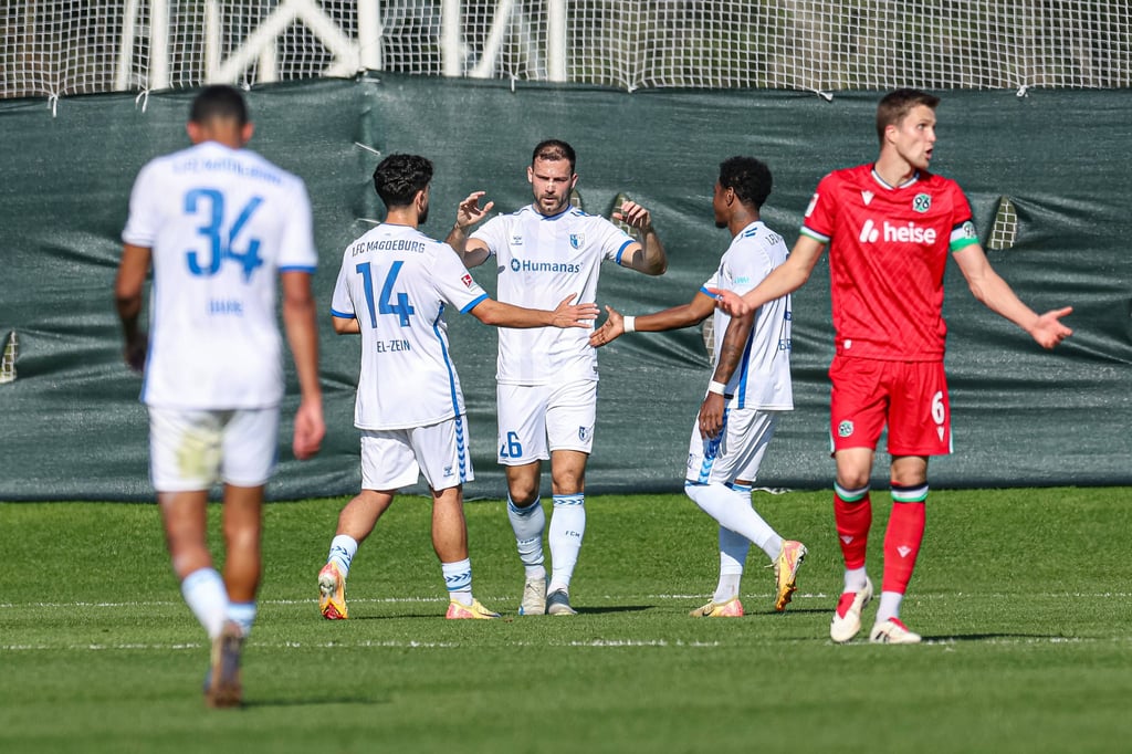 Aleksa Marusic brachte den 1. FC Magdeburg im Testspiel gegen Hannover per Kopf mit 1:0 in Führung.