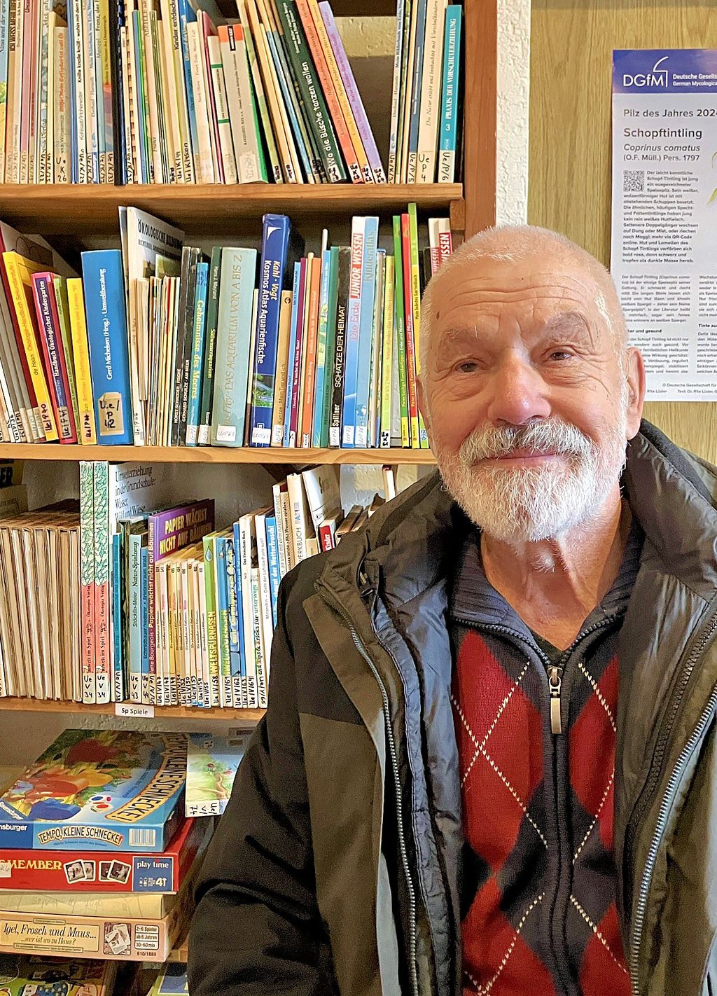 Siegfried Blauth betreut die Umweltbibliothek Merseburg seit 2017.