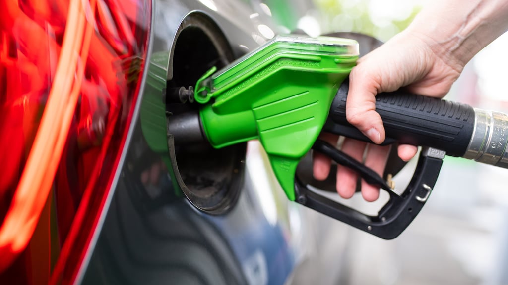 Egal, ob Super E5 oder E10 oder Diesel: Tanken ist Anfang 2025 teurer geworden, auch im Landkreis Harz.
