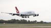 Die Elbe Flugzeugwerke erwarten einen Airbus A380 der australischen Airline Qantas (Archivbild).