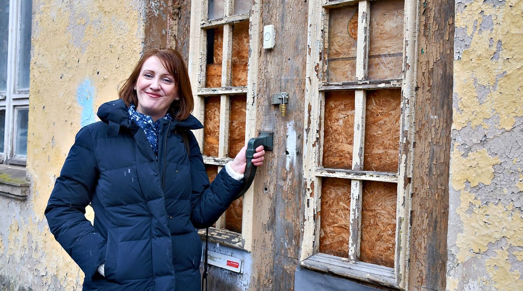 Larissa Buchholtz hat mit ihrem Lebenspartner das Haus am Aschberg 13 gekauft. Gut 30 Jahre stand es leer.