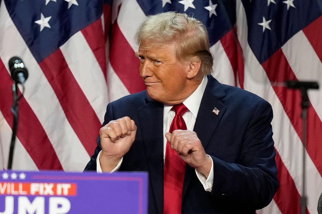 Trump tanzt bei seiner Wahlparty in Mar-a-Lago am 6. November 2024. (Archivbild)
