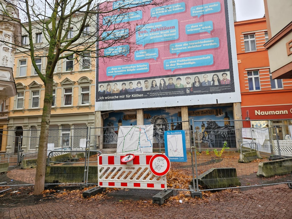 Das Möbelkaufhaus in Köthen muss abgerissen werden.