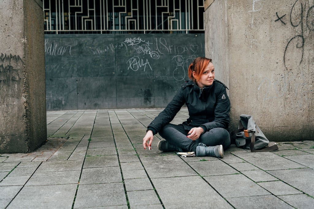 Seit Jahren lebt Leonie auf der Straße, die Angst ist ihr stetiger Begleiter.