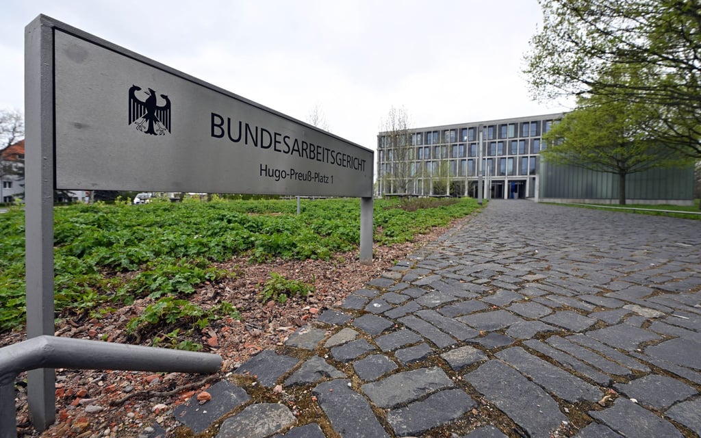 Krankschreibung im Auslandsurlaub wirft Zweifel auf